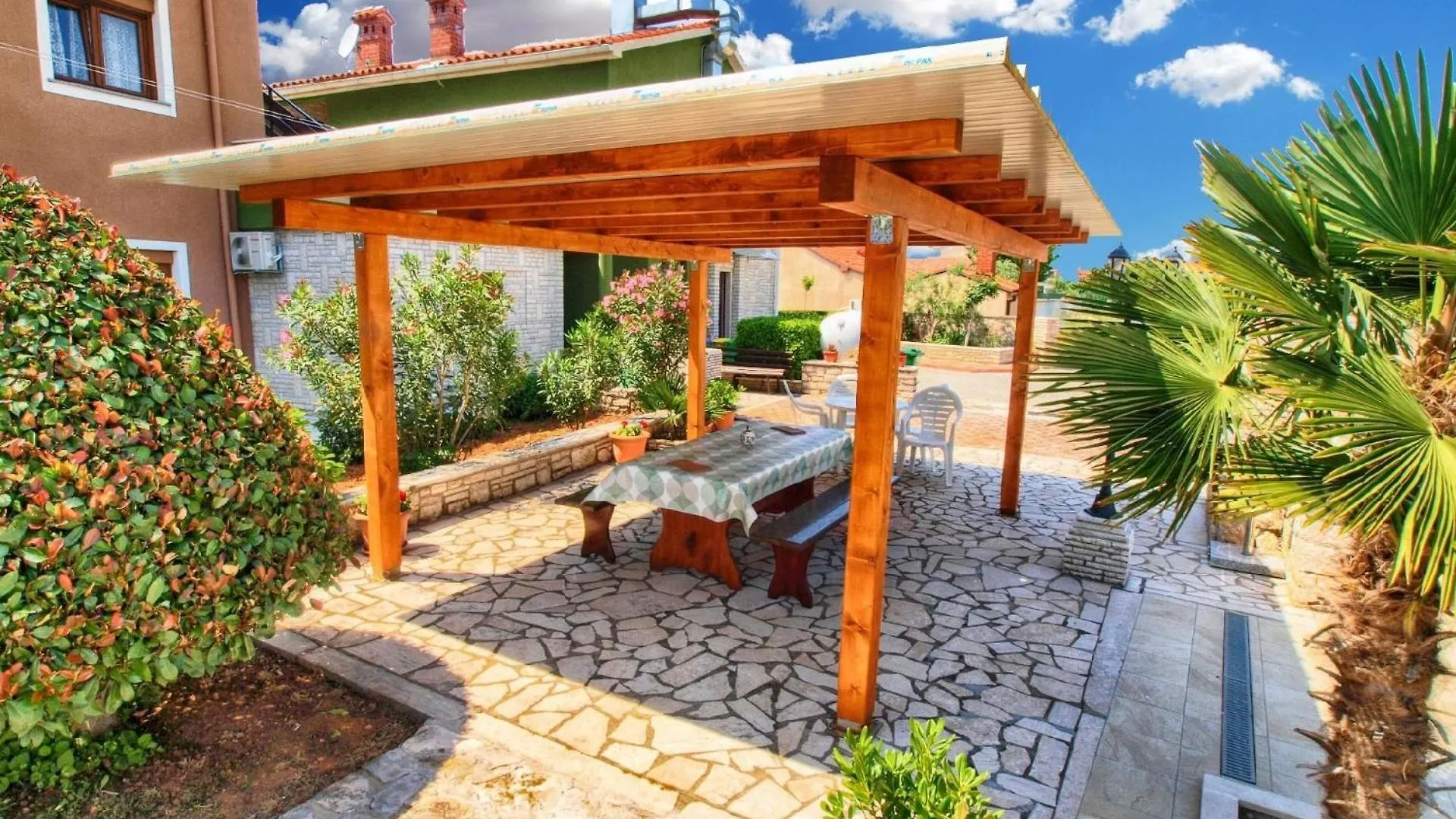Ferienwohnung Fuer 6 Personen Ca 80 Qm In Fazana-Surida, Istrien Istrische Riviera 0*, Valbandon Croatia